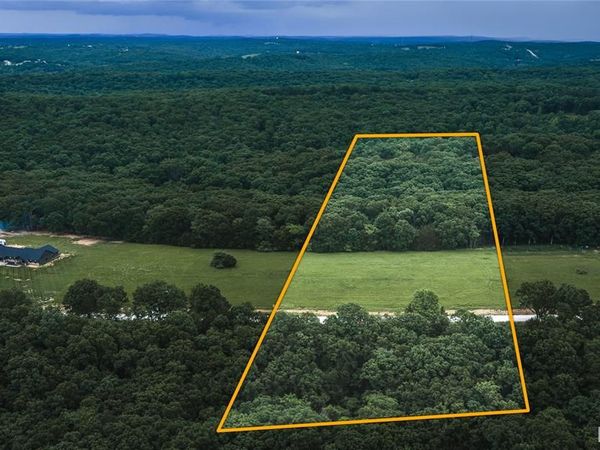 5256 Hobby Farms Rd , De Soto, MO 63020