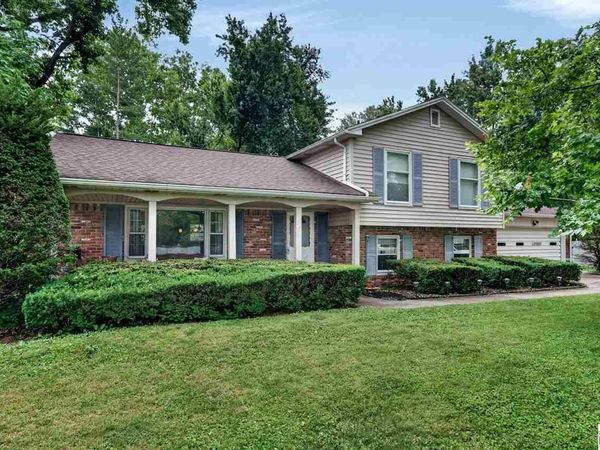 7662 S Mt Vernon Drive, Terre Haute, IN 47802