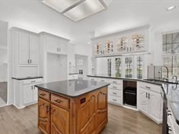 1405 Briar Drive, Bedford, TX 76022