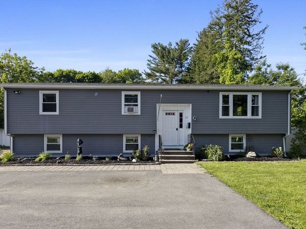 137 Holten, Danvers, MA 01923