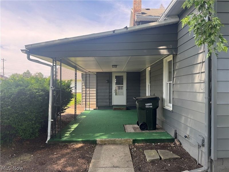 218 Main Street W, Beach City, OH 44608 Photo 16