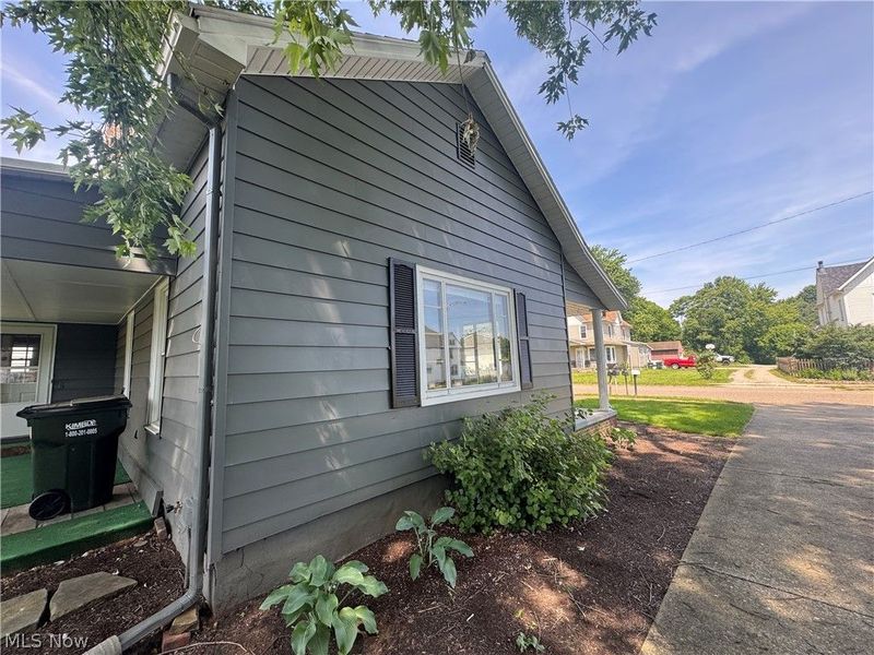 218 Main Street W, Beach City, OH 44608 Photo 17