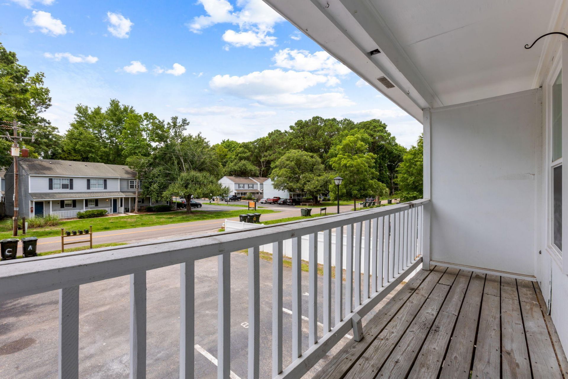 270 Fleming Road Photo 17