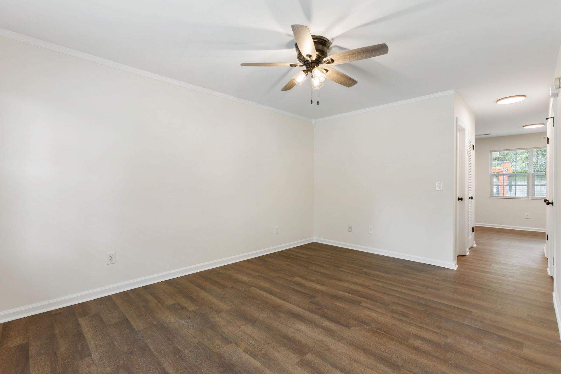 270 Fleming Road Photo 5