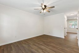 270 Fleming Road photo 4