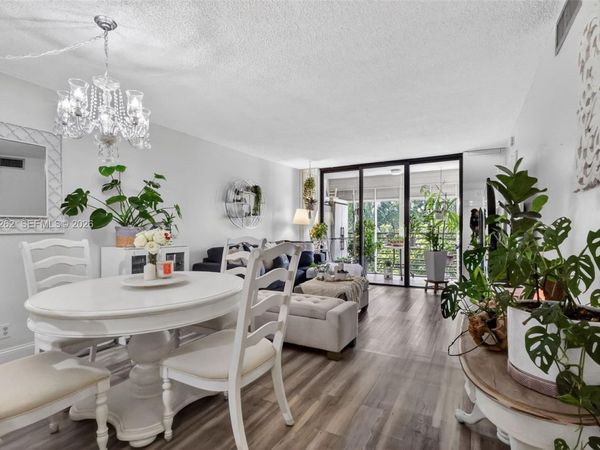 8150 W Mcnab Rd , Unit 304, Tamarac, FL 33321
