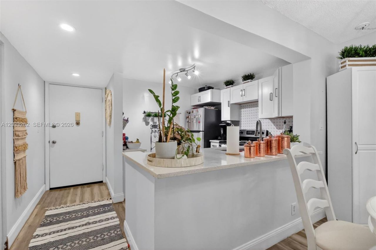 8150 W Mcnab Rd , Unit 304, Tamarac, FL 33321 Photo