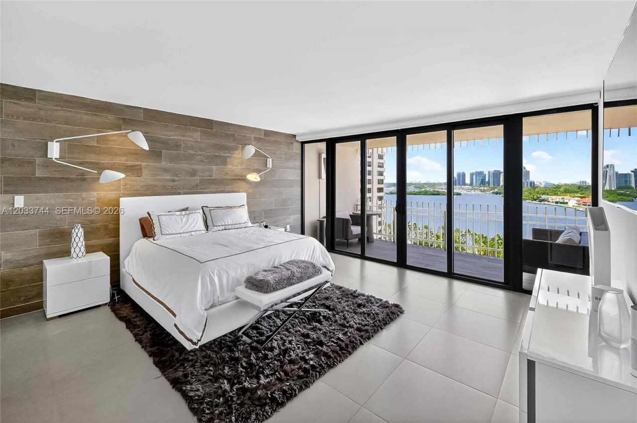 2 Grove Isle Dr, Unit B1210, Miami, FL 33133 Photo