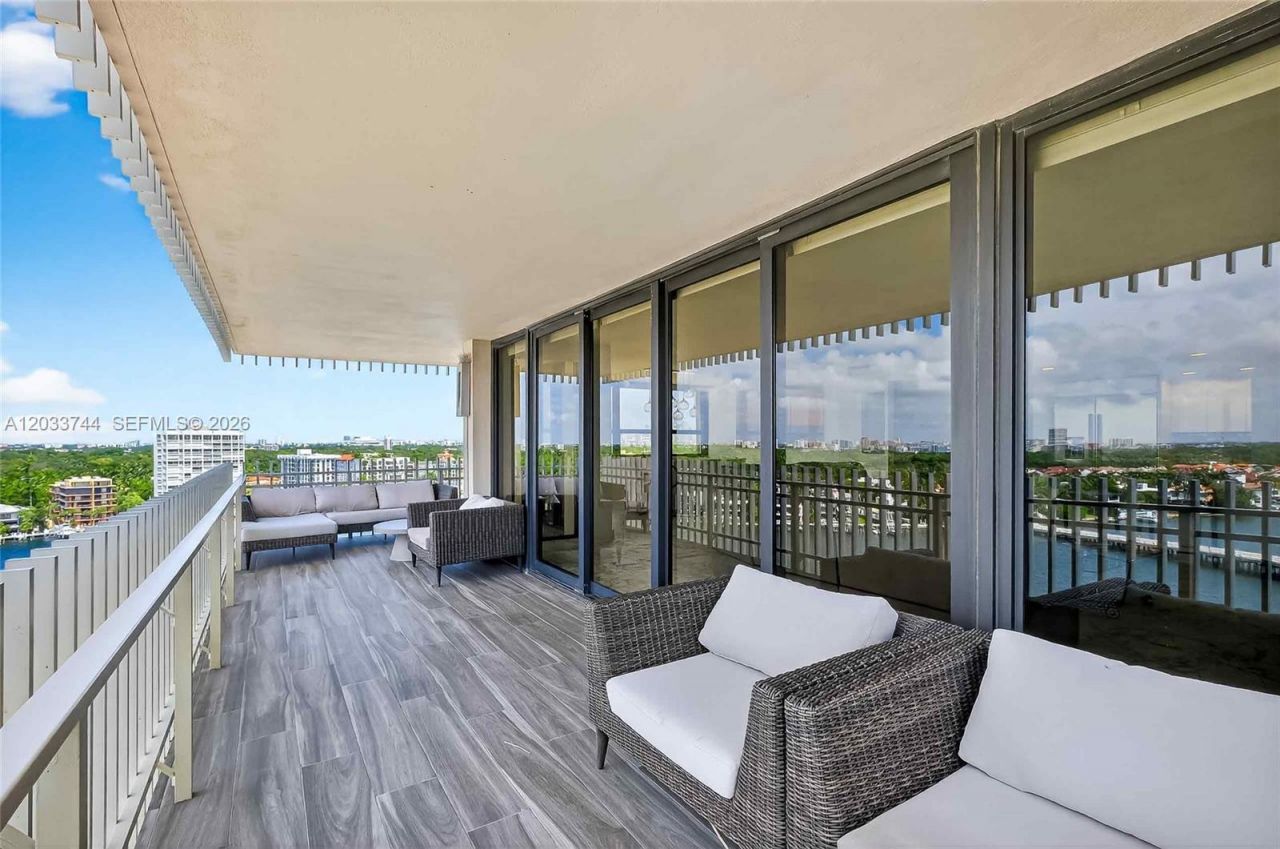 2 Grove Isle Dr, Unit B1210, Miami, FL 33133 Photo