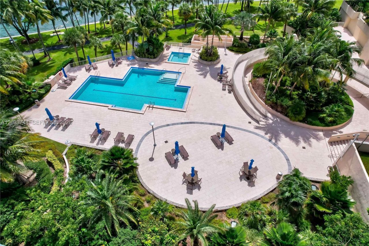 2 Grove Isle Dr, Unit B1210, Miami, FL 33133 Photo