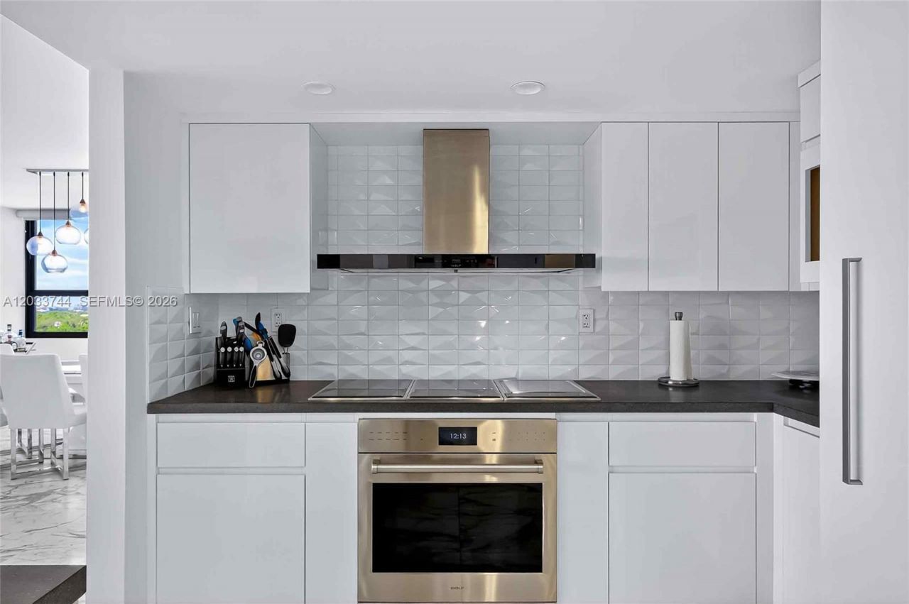 2 Grove Isle Dr, Unit B1210, Miami, FL 33133 Photo