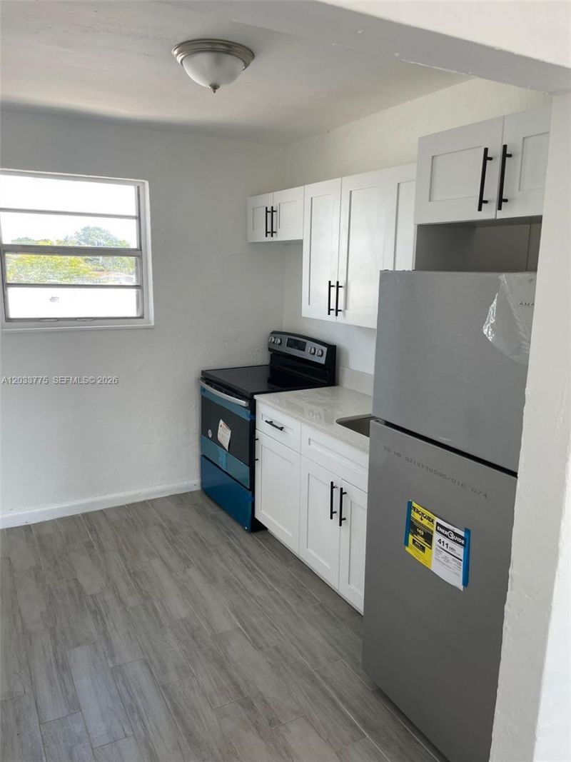 1261 NW 59th St , Unit 14, Miami, FL 33142 Photo