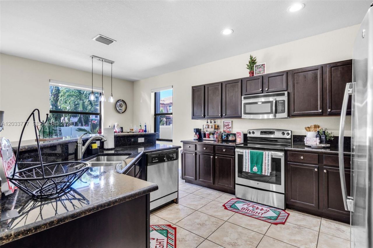 8894 W 34th Ave , Hialeah, FL 33018 Photo