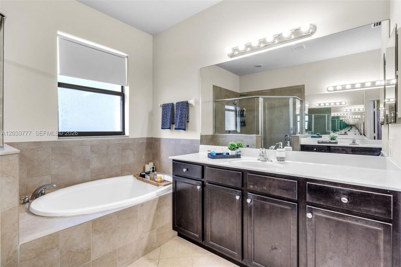 8894 W 34th Ave , Hialeah, FL 33018 Photo