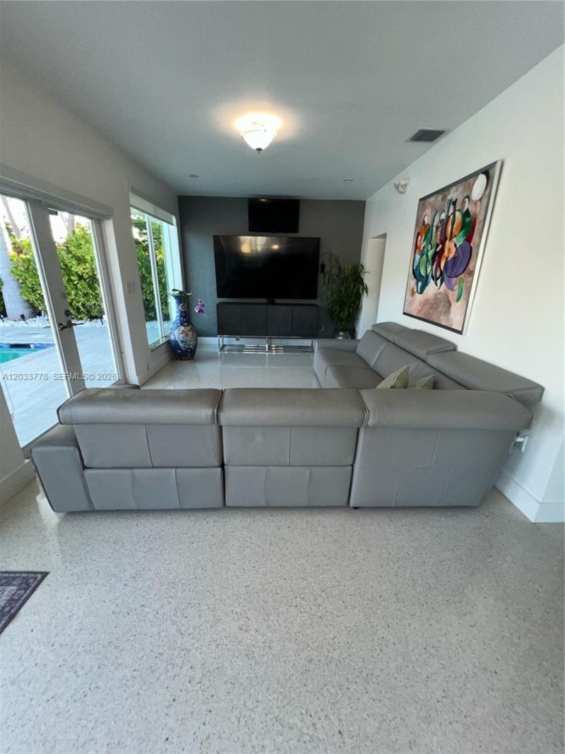 1100 NE 84th St , Miami, FL 33138 Photo