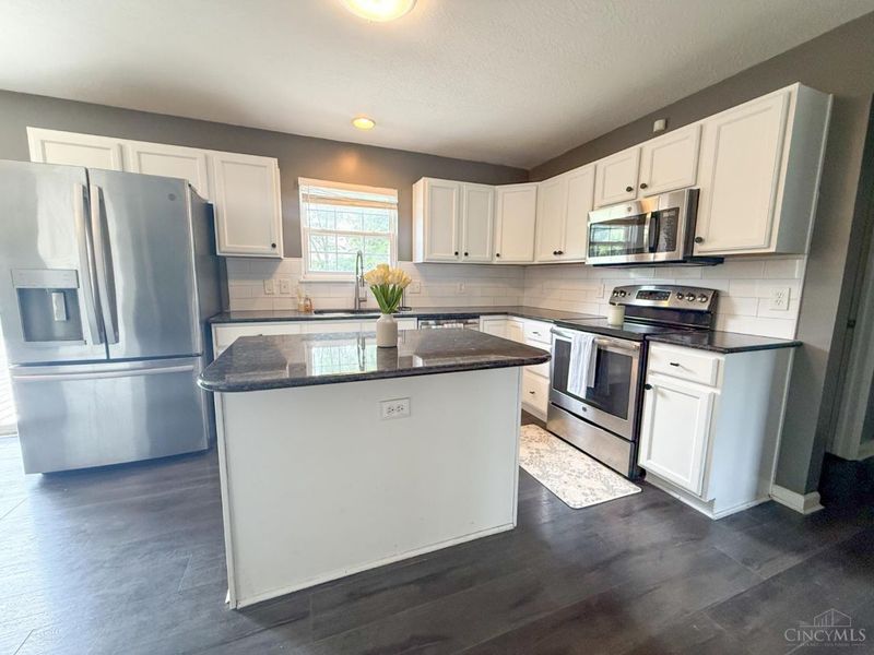 639 Ellen Drive, Union Twp, OH 45255 Photo 9