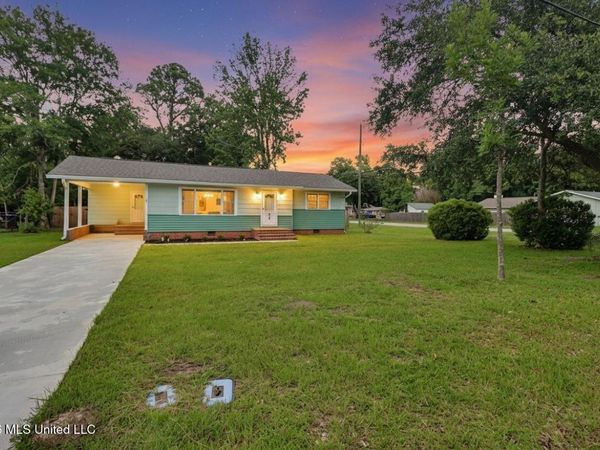 300 42nd Street, Gulfport, MS 39507