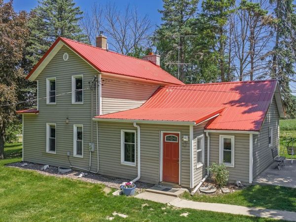 E9837 County Rd W Road, North Freedom, WI 53913