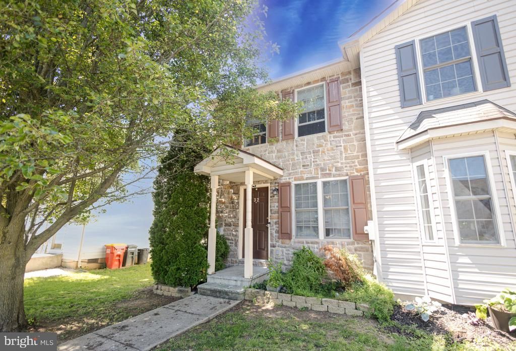 32 Judges Court , Inwood, WV 25428 Main Photo