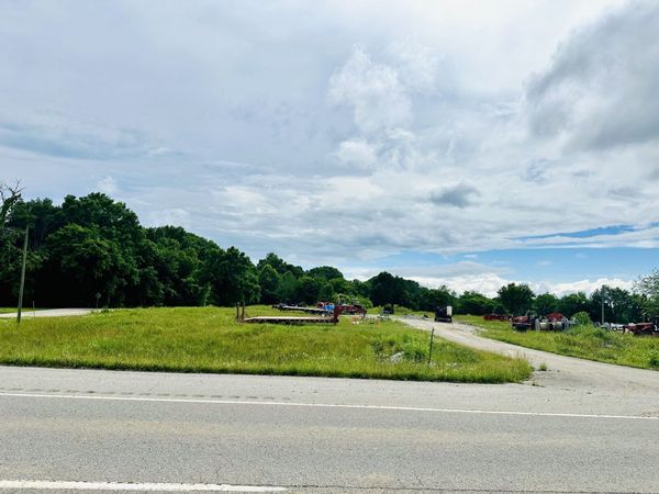 2108 Elkton Pike , Pulaski, TN 38478