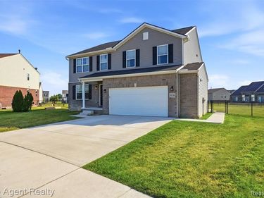 58286 Salt River Court , New Haven Vlg, MI 48048