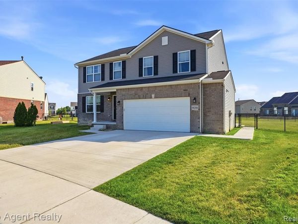 58286 Salt River Court, New Haven Vlg, MI 48048