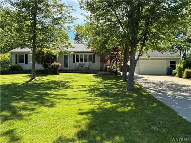 7020 Potter Road, Derby, NY 14047