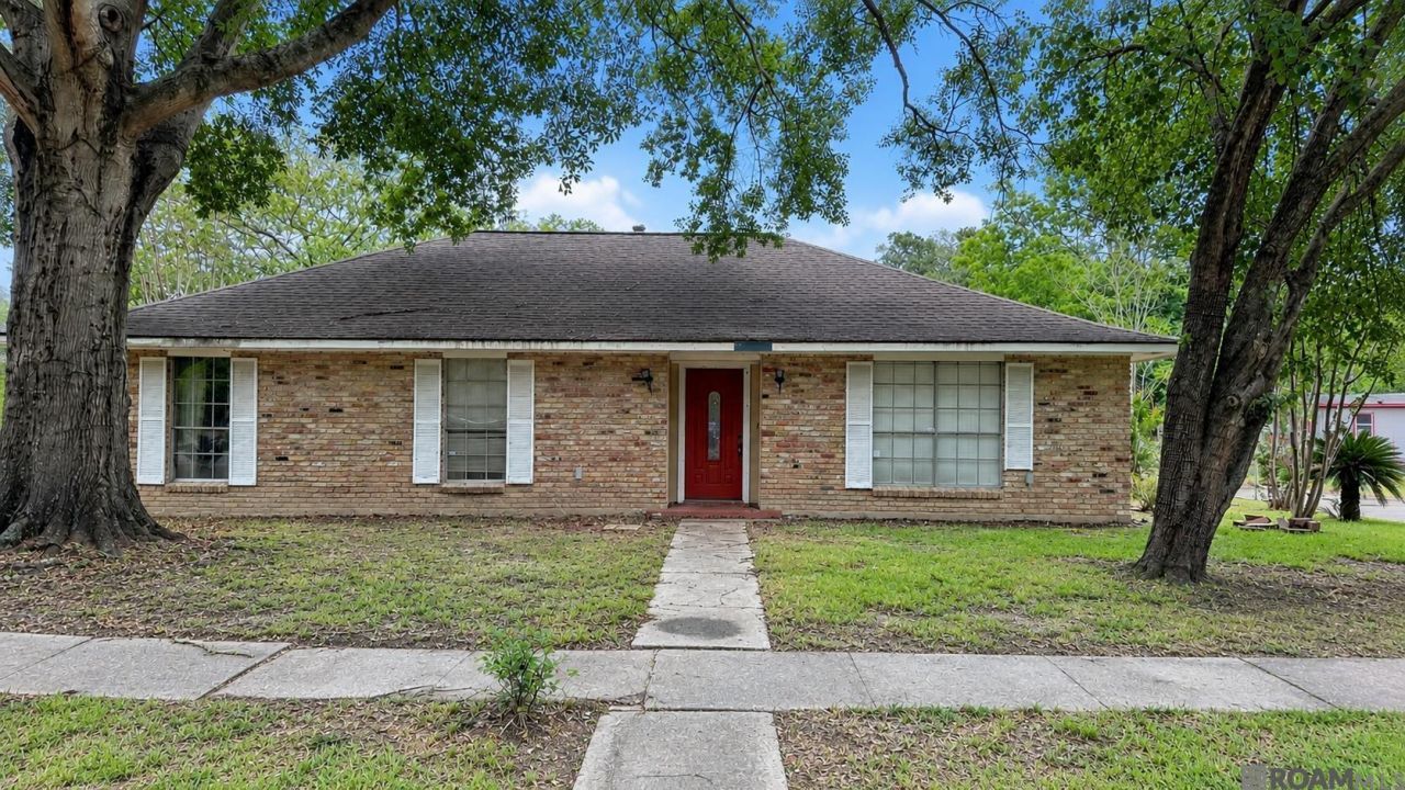 3055 Seracedar, Baton Rouge, LA 70816 Main Photo