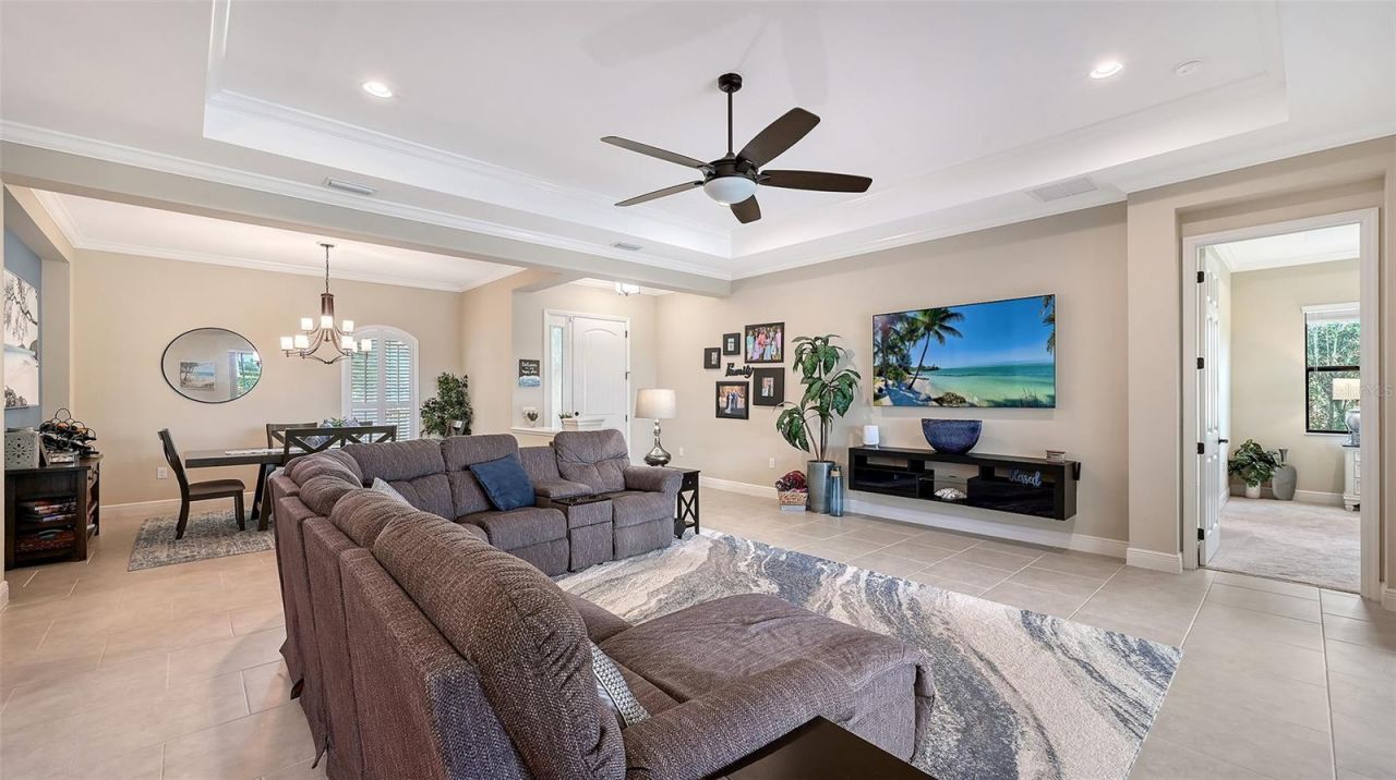 8215 Larkspur Circle , Sarasota, FL 34241 Photo