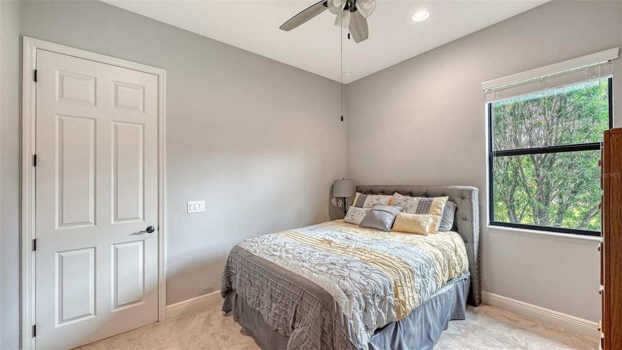 8215 Larkspur Circle , Sarasota, FL 34241 Photo