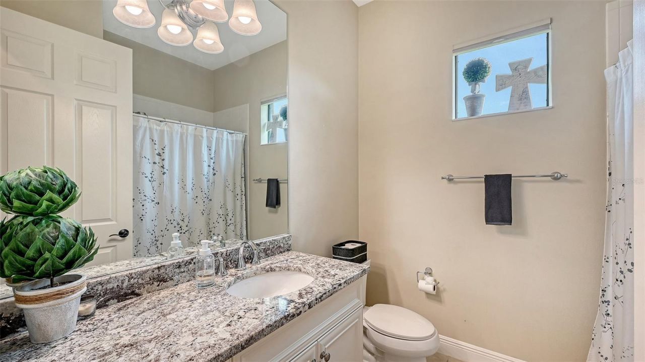8215 Larkspur Circle , Sarasota, FL 34241 Photo