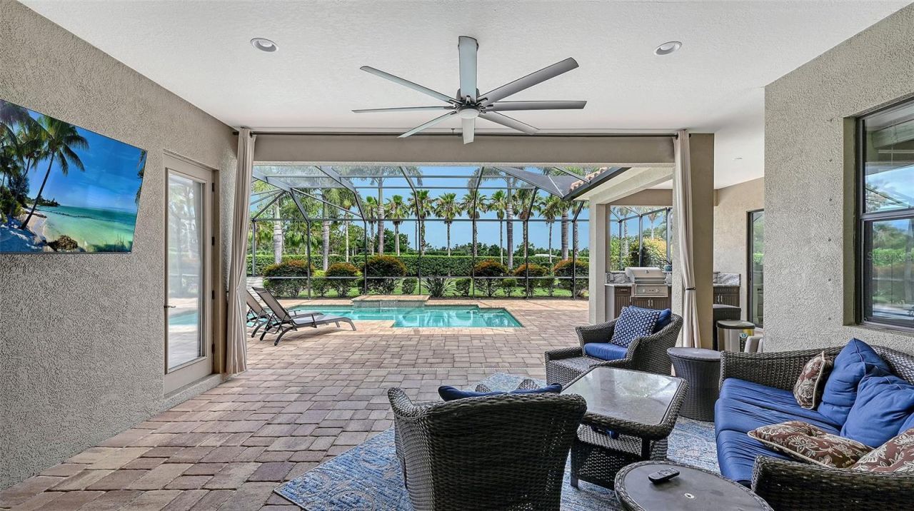 8215 Larkspur Circle , Sarasota, FL 34241 Photo