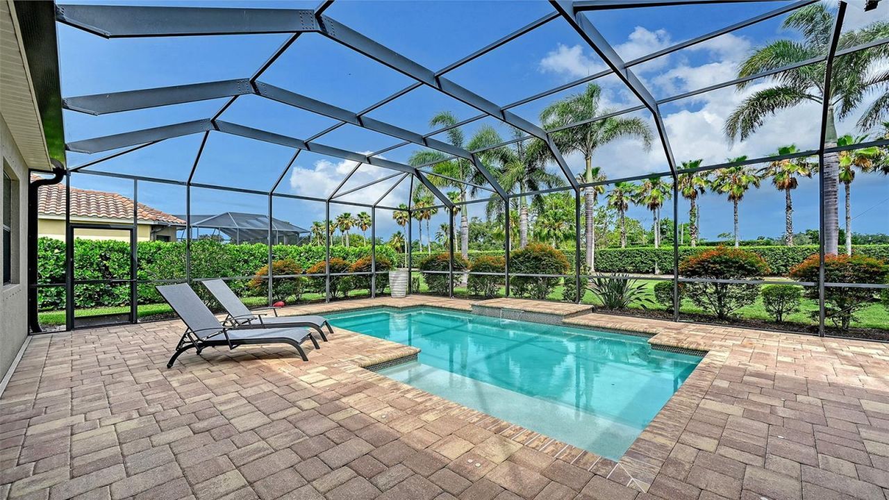 8215 Larkspur Circle , Sarasota, FL 34241 Photo
