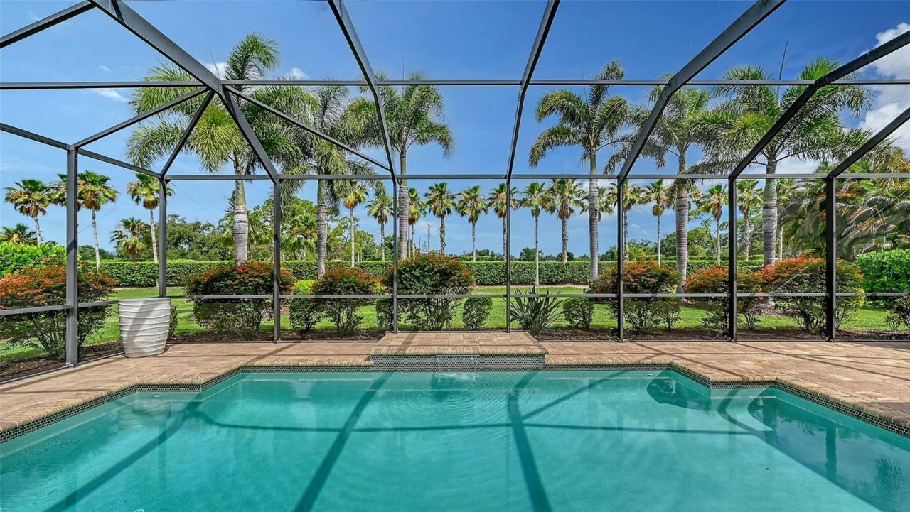 8215 Larkspur Circle , Sarasota, FL 34241 Photo