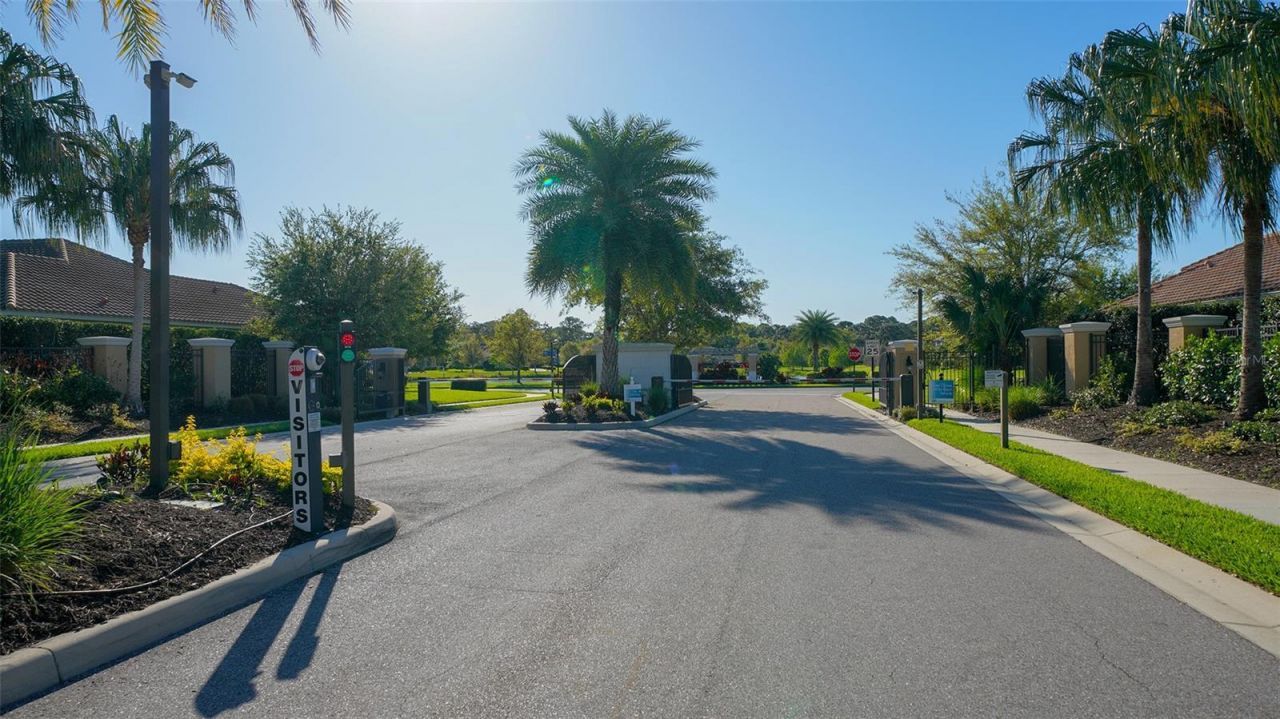 8215 Larkspur Circle , Sarasota, FL 34241 Photo