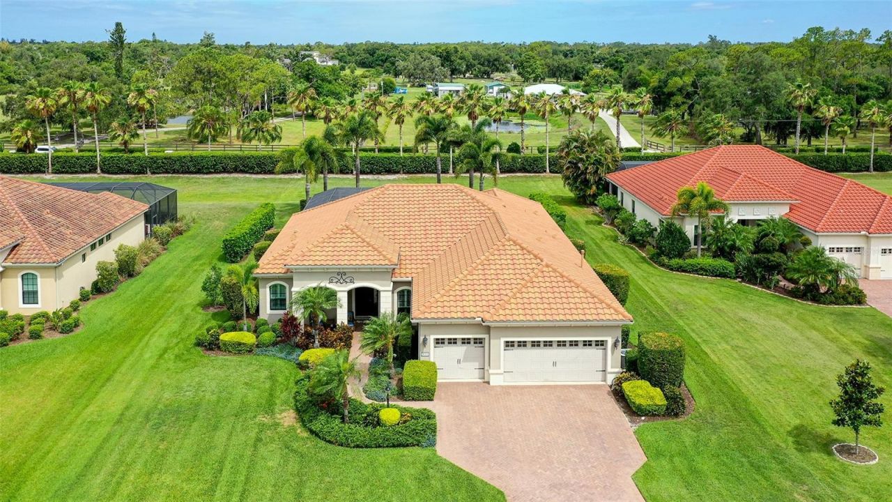 8215 Larkspur Circle , Sarasota, FL 34241 Photo