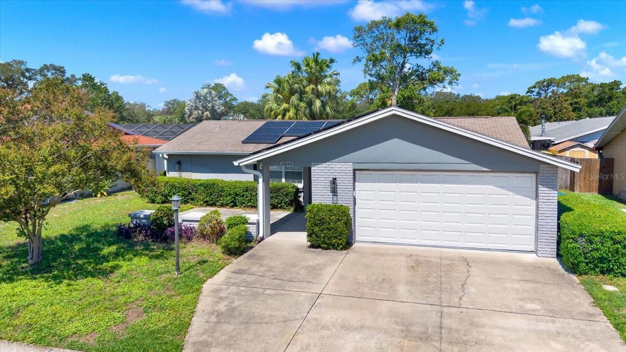 10898 119th Street N, Seminole, FL 33778 Photo