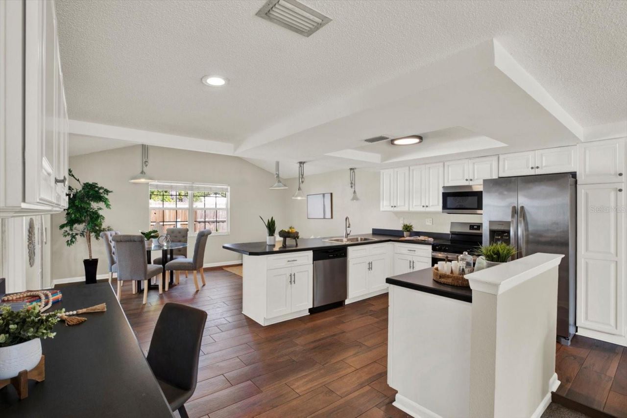 10898 119th Street N, Seminole, FL 33778 Photo