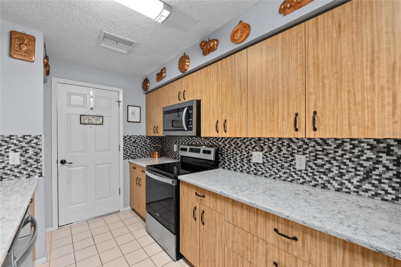9022 Ramsgate Drive, Unit 9022, New Port Richey, FL 34655 Photo