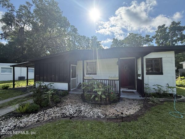 2917 PARR Court E, Jacksonville, FL 32216