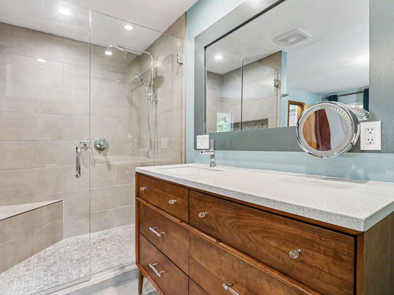 3140 Fishinger Road, Columbus, OH 43221 Photo 17