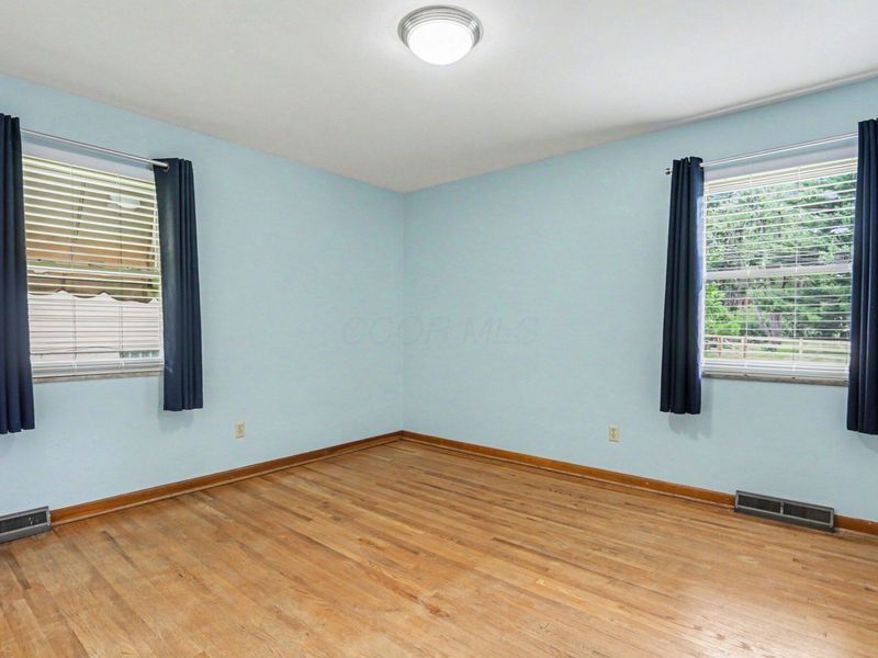 3140 Fishinger Road, Columbus, OH 43221 Photo 20