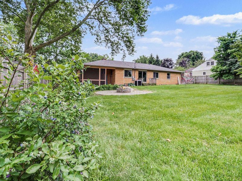 3140 Fishinger Road, Columbus, OH 43221 Photo 33