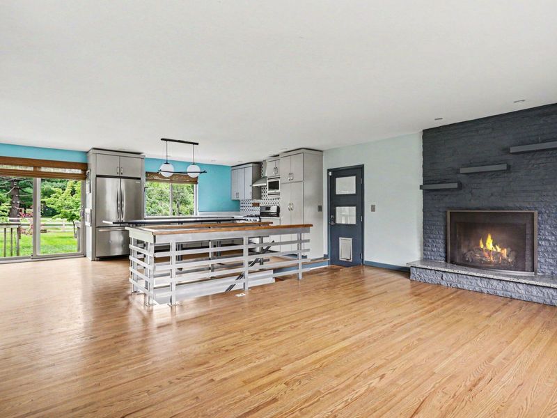 3140 Fishinger Road, Columbus, OH 43221 Photo 5