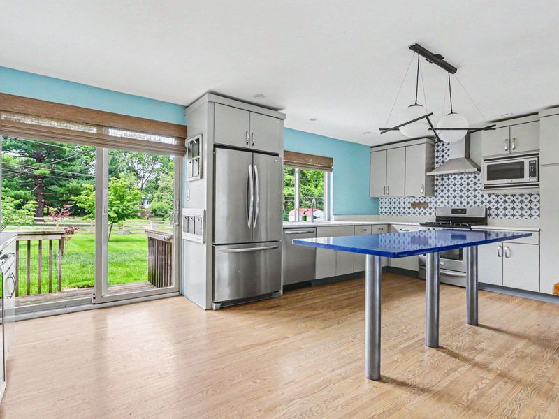 3140 Fishinger Road, Columbus, OH 43221 Photo 8