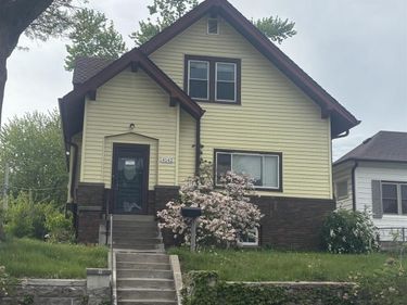 4142 S 12Th Street, Omaha, NE 68107