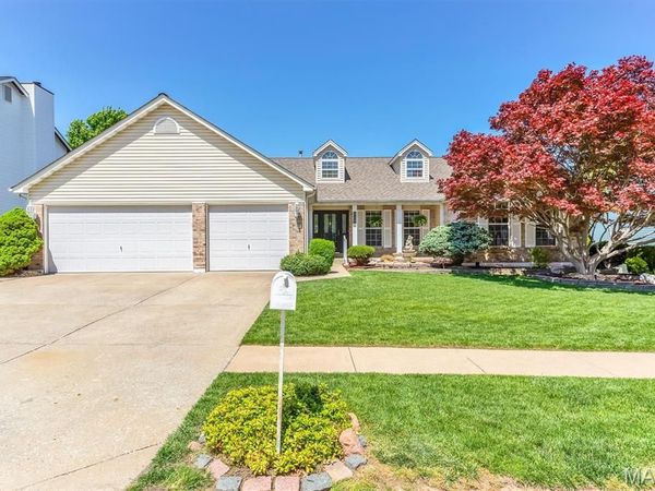 2134 Autumn Wood Drive, St Charles, MO 63303