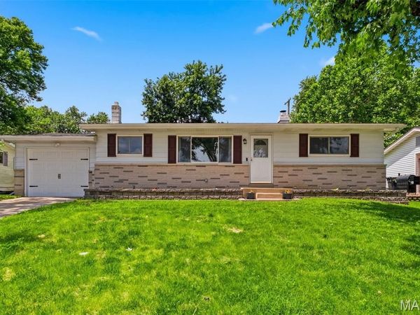 1607 Barbara Drive, St Charles, MO 63303