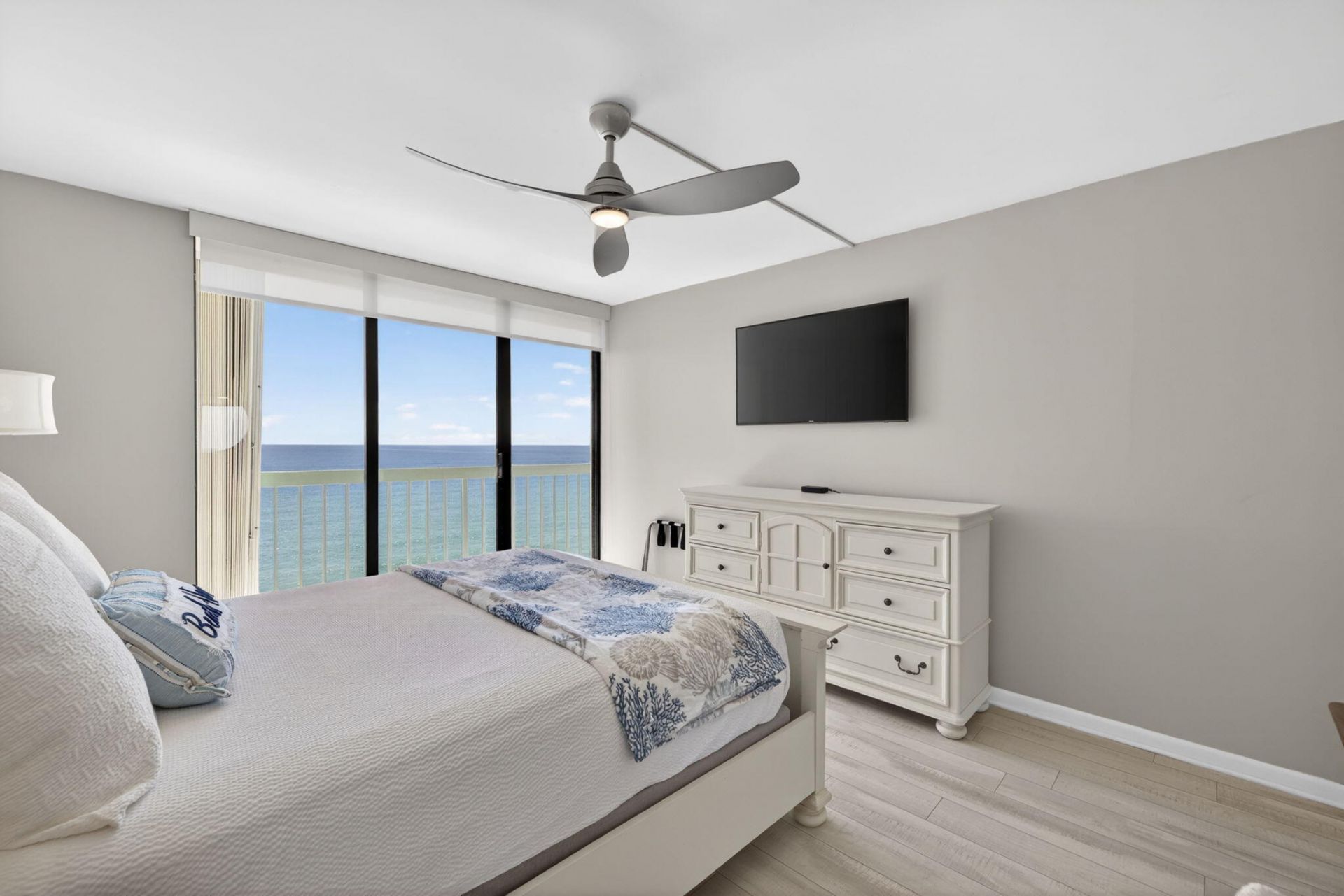 9900 S Ocean, Unit 1506, Jensen Beach, FL 34957 Photo
