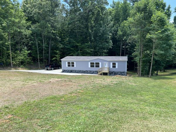 146 Hidden Valley Drive, Dandridge, TN 37725
